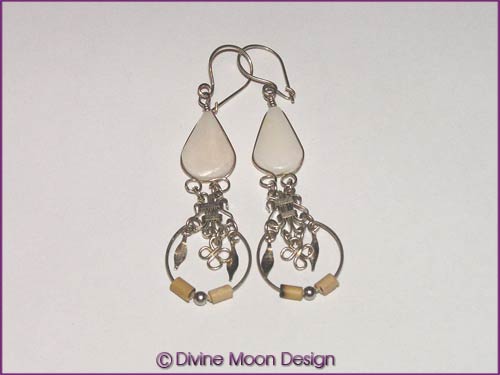 Peruvian Alpaca Silver Crystal EARRINGS BR1A) - White Agate Peruvian Alpaca Silver Crystal EARRINGS BR1A) - White Agate